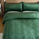 Luxury Velvet Quilt Set King Size 3 Pieces，Soft Cozy Oversized Striped Velvet Co... - Image 3
