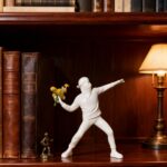 Banksy Street Graffiti Art Statue,Throwing Flower Boy Figurine,Resin Statue Orna... - Image 4