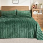 Luxury Velvet Quilt Set King Size 3 Pieces，Soft Cozy Oversized Striped Velvet Co... - Image 2