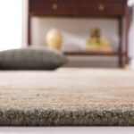 SAFAVIEH Area Rug 8x10 - Heritage Collection - Large - Light Blue & Ivory, Handm... - Image 5