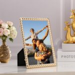 High-End Zinc Alloy 5x7'' Gold Photo Frames - Modern Rope Profile,Elegant Velvet... - Image 3