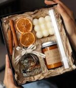 English Pear & Freesia Candle and Reed Diffuser Gift Set with – Long-Lasting Bot... - Image 3