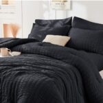 HYMOKEGE Black Duvet Cover Queen Size, Ultra Soft 3-Piece Seersucker Duvet Cover... - Image 4