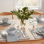 Amazon Basics Porcelain Dinnerware Set, Microwave and Dishwasher Safe, Service f... - Image 10