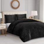 Juicy Couture Embossed Leopard with Royal Leopard Reversible Queen/Full Comforte... - Image 8