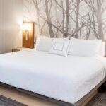 Courtyard by Marriott Coverlet Queen Size | Lightweight & Breathable Cotton Blen... - Image 6