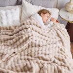 NEWCOSPLAY Faux Fur Throw Blanket Linen Bubble Blanket Thick Warm Soft for Couch... - Image 4