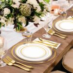 Goodluck 25 Pack Reusable Plastic Clear Charger Plates with Gold Rim, 12-Inch, f... - Image 6