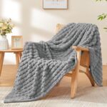 BEDELITE Updated Grey Throw Blanket for Couch and Bed- Super Soft and Warm 3D Ch... - Image 2