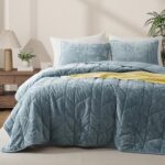 Oli Anderson Velvet Quilt Set Queen Size - Lightweight Bedspread Coverlet - Soft... - Image 2